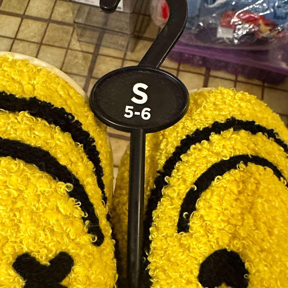 Cozy Yellow Smiley Face Womens Slippers - Picture 6 of 10